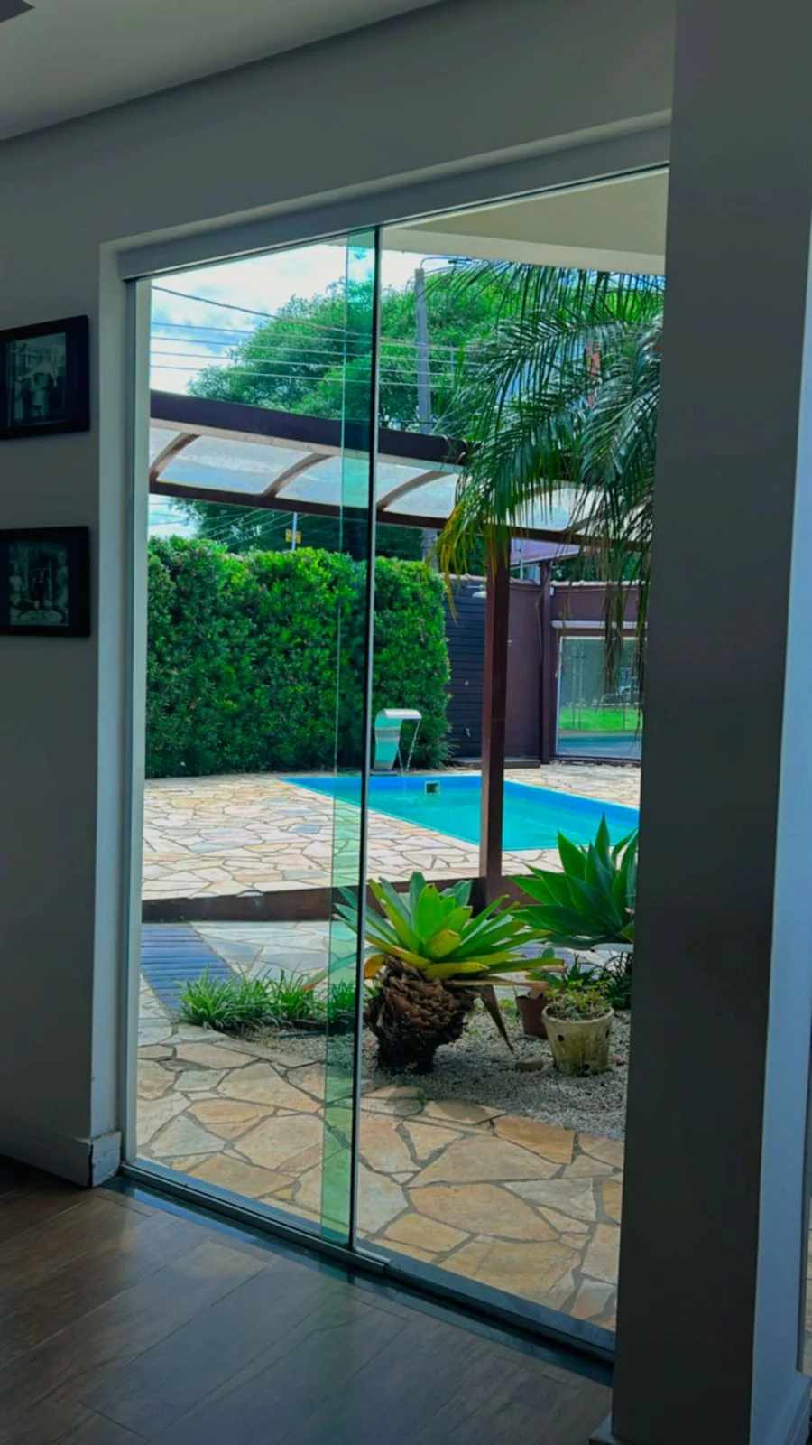 Vista da piscina do Espaço Longévité